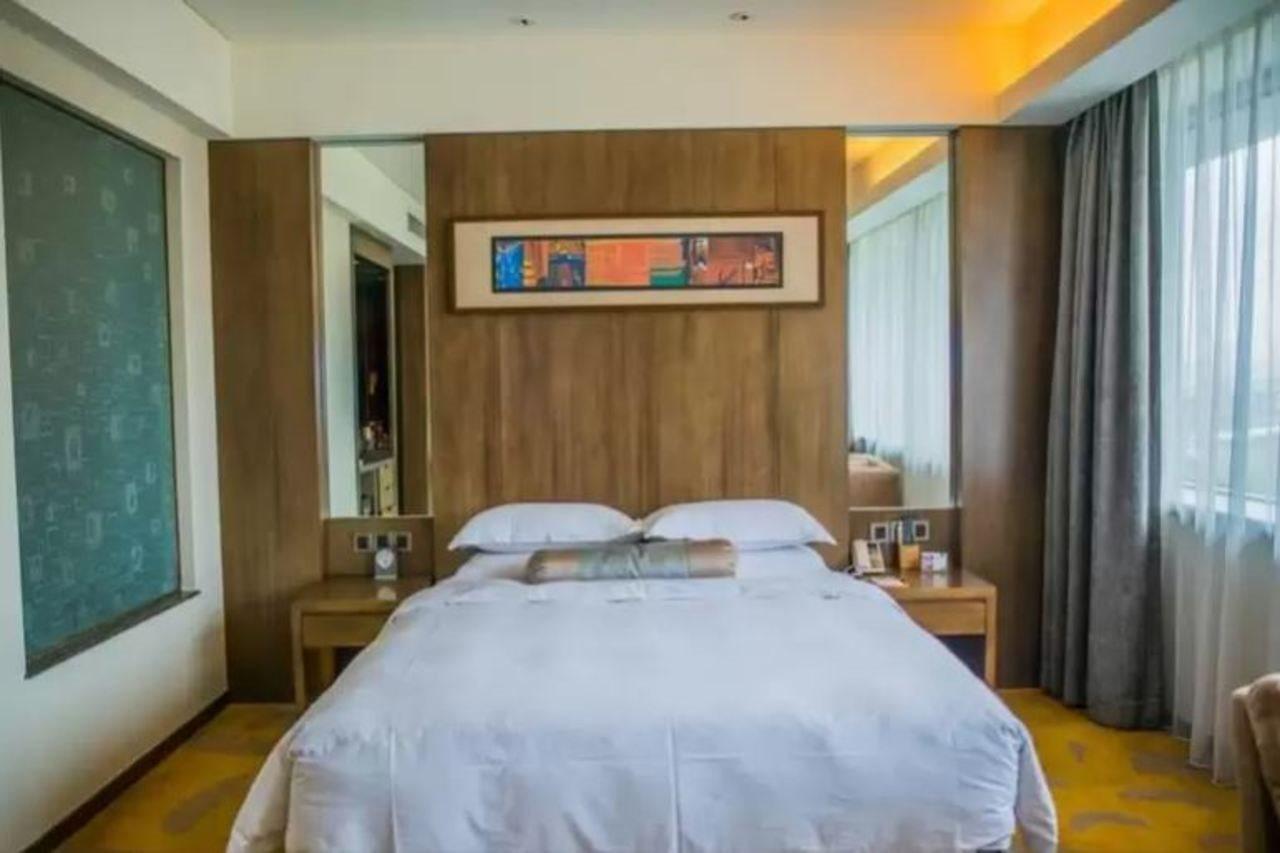 Gleetour Maya Hotel Ухань Екстер'єр фото